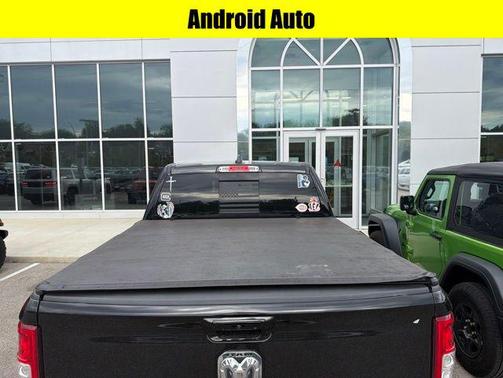Diamond Black Crystal Pearlcoat 2022 RAM 1500 Big Horn/Lone Star