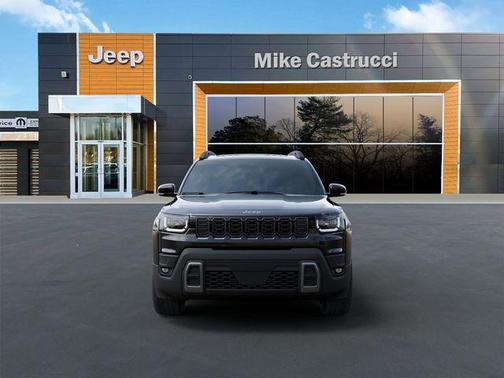 diamond black crystal pearlcoat 2026 Jeep Cherokee Overland