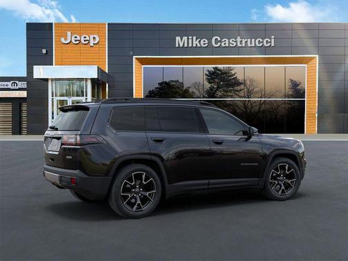diamond black crystal pearlcoat 2026 Jeep Cherokee Overland