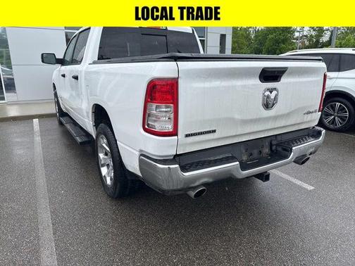 Bright White Clearcoat 2023 RAM 1500 Big Horn/Lone Star