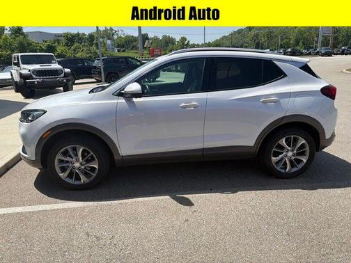 White Frost Tricoat 2023 Buick Encore GX Essence