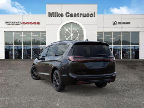 2026 Chrysler Pacifica Limited