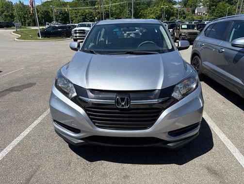 Lunar Silver Metallic 2018 Honda HR-V LX