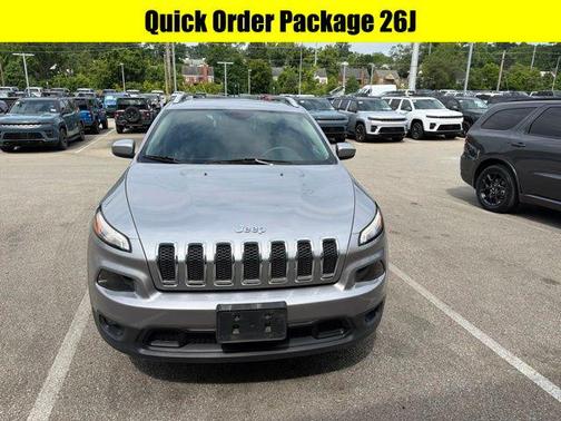 Billet Silver Metallic Clearcoat 2017 Jeep Cherokee Latitude