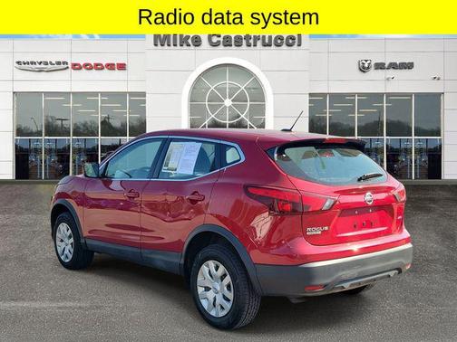 Palatial Ruby 2018 Nissan Rogue Sport S