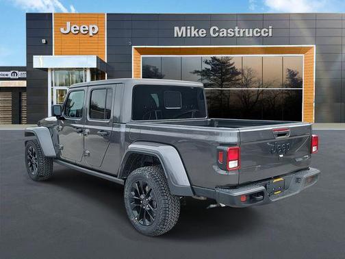 2025 Jeep Gladiator Nighthawk