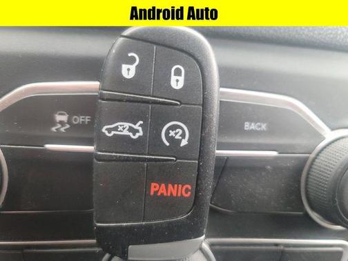 2015 Dodge Charger SE