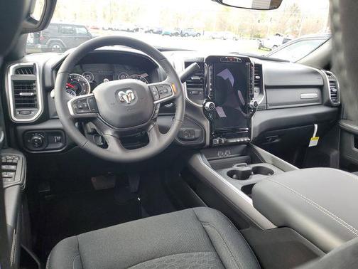 2026 RAM 3500 Big Horn Crew Cab 4x4 8' Box