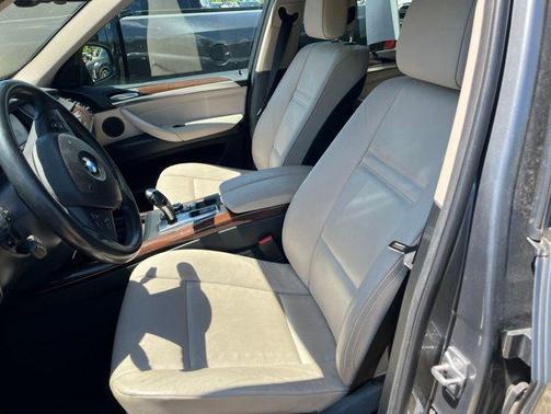 Space Gray Metallic 2012 BMW X5 xDrive35d