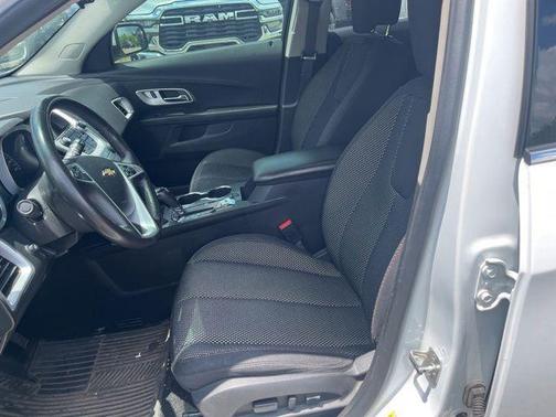 Summit White 2016 Chevrolet Equinox LT