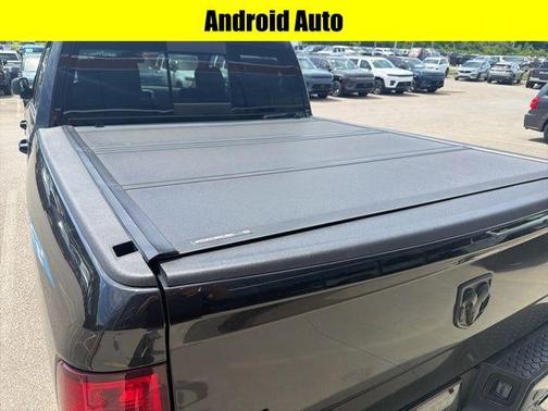 Brilliant Black Crystal Pearlcoat 2019 RAM 1500 Big Horn