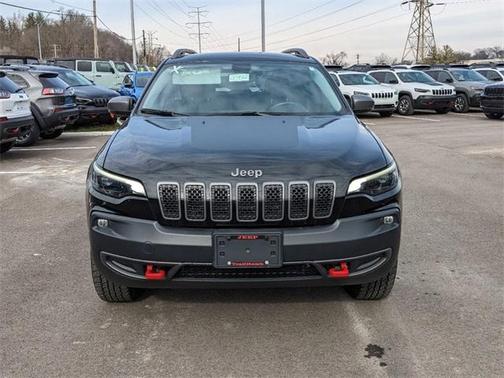 Photo 2 of 26 of 2020 Jeep Cherokee Trailhawk
