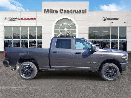 2025 RAM 2500 Big Horn Crew Cab 4x4 6'4' Box