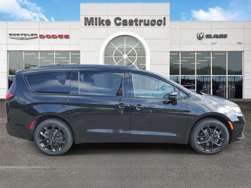2026 Chrysler Pacifica Limited