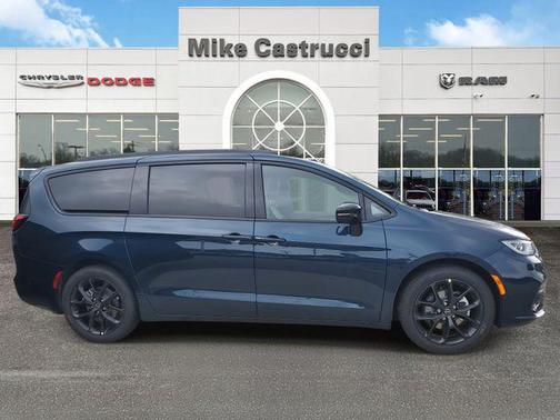 2025 Chrysler Pacifica Limited