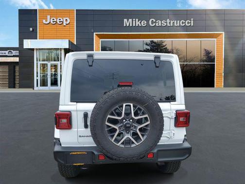 2025 Jeep Wrangler 4-Door Sahara 4x4