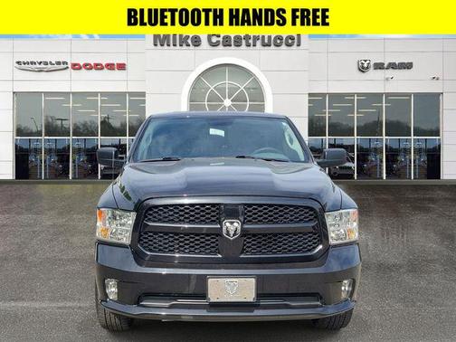 Brilliant Black Crystal Pearlcoat 2019 RAM 1500 Express