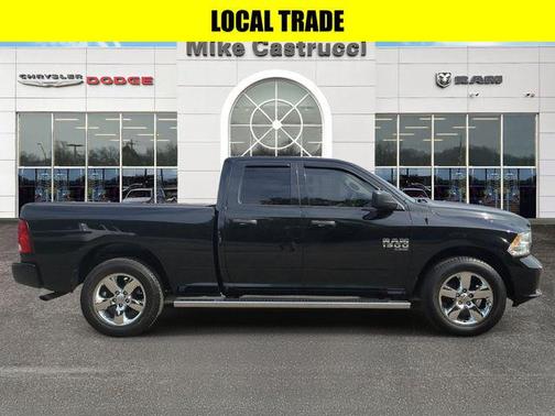 Brilliant Black Crystal Pearlcoat 2019 RAM 1500 Express