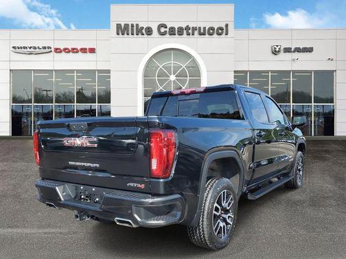 2023 GMC Sierra 1500 AT4