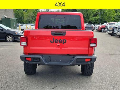Firecracker Red Clearcoat 2024 Jeep Gladiator Sport