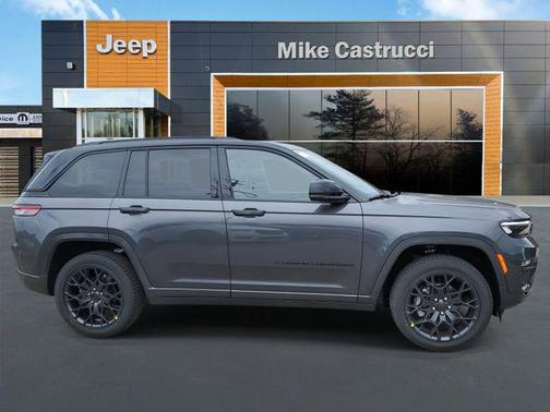 2025 Jeep Grand Cherokee Summit