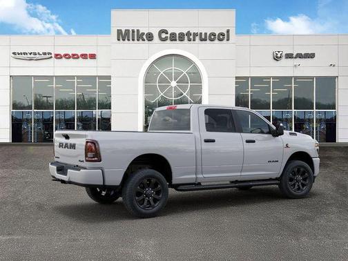 Bright White Clearcoat 2026 RAM 2500 Big Horn Crew Cab 4x4 6'4' Box