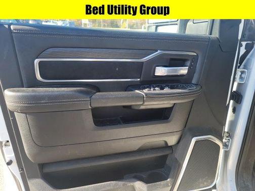 2024 RAM 3500 Laramie Crew Cab 4x4 8' Box