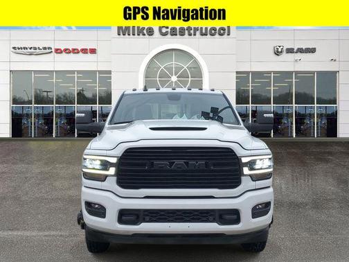 2024 RAM 3500 Laramie Crew Cab 4x4 8' Box