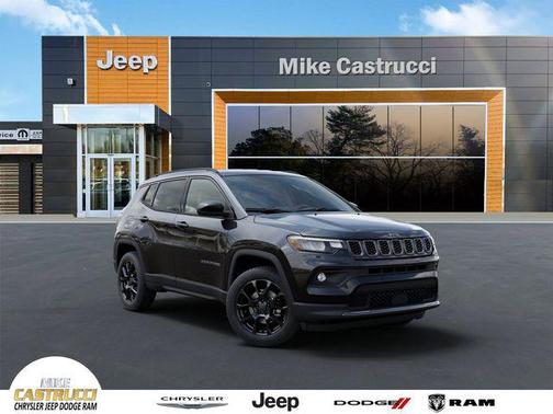 Diamond Black Crystal Pearlcoat 2026 Jeep Compass Latitude