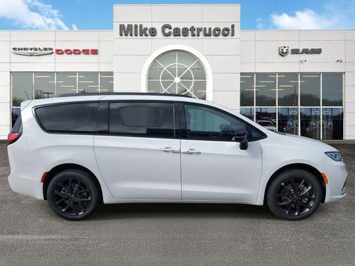 2026 Chrysler Pacifica Limited