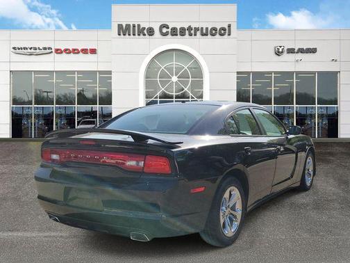 Pitch Black 2013 Dodge Charger SXT