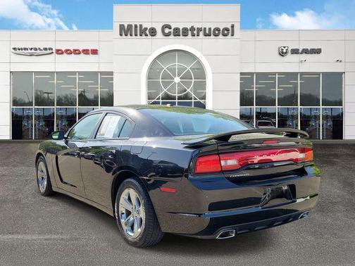 Pitch Black 2013 Dodge Charger SXT