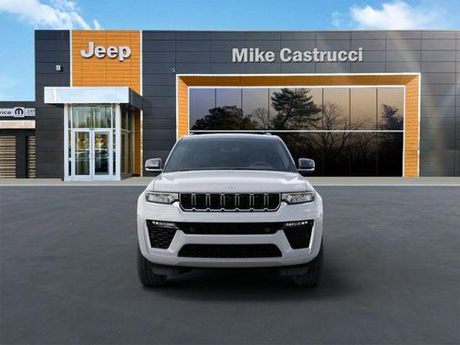bright white clearcoat 2026 Jeep Grand Cherokee Summit