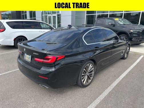 2021 BMW 530 530i
