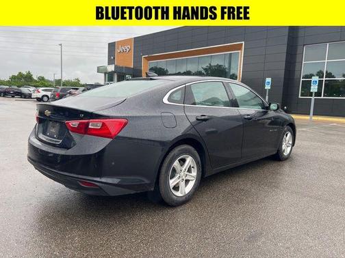 Dark Ash Metallic 2023 Chevrolet Malibu FWD 1LT