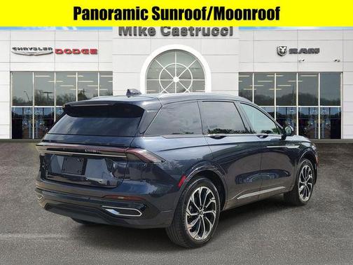 Blue Panther Metallic Clearcoat 2024 Lincoln Nautilus Reserve