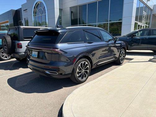 Blue Panther Metallic Clearcoat 2024 Lincoln Nautilus Reserve