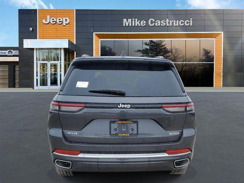 2025 Jeep Grand Cherokee Summit