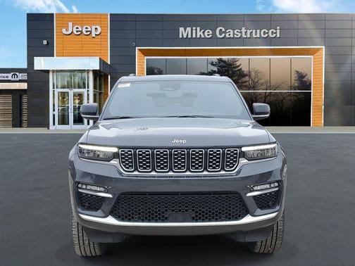2025 Jeep Grand Cherokee Summit