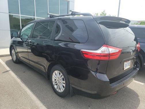 2017 Toyota Sienna SE