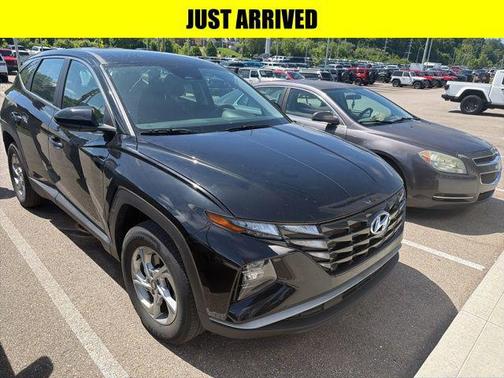 Phantom Black 2023 Hyundai TUCSON SE