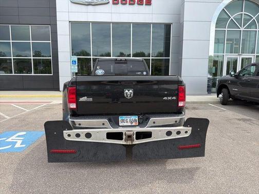 Brilliant Black Crystal Pearlcoat 2017 RAM 3500 Big Horn Crew Cab 4x4 8' Box