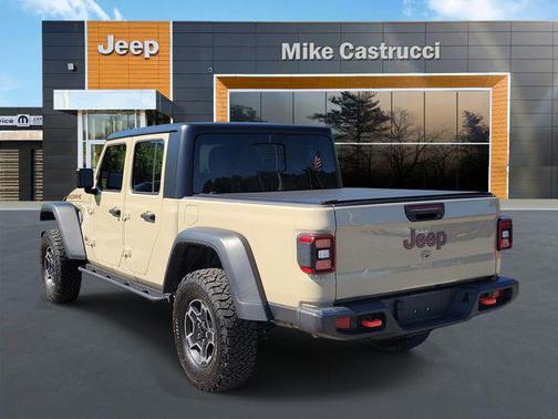Limited Edition Gobi Clearcoat 2022 Jeep Gladiator Mojave 4x4