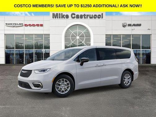 Bright White Clearcoat 2026 Chrysler Pacifica L