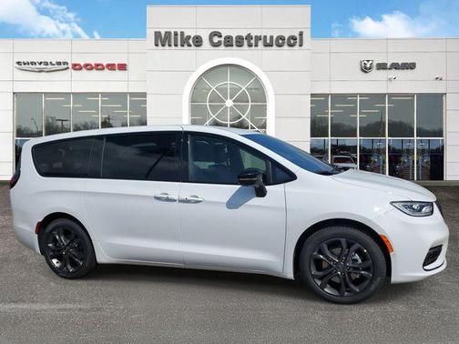 2026 Chrysler Pacifica L