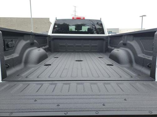 2025 RAM 2500 Tradesman Crew Cab 4x4 8' Box
