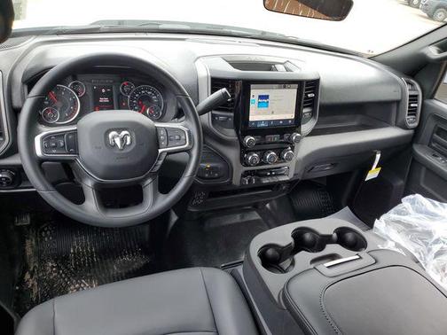 2025 RAM 2500 Tradesman Crew Cab 4x4 8' Box