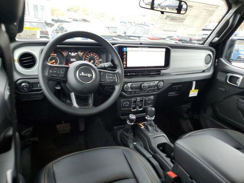 2026 Jeep Gladiator Sport