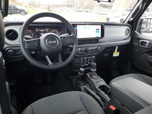 2026 Jeep Gladiator Sport