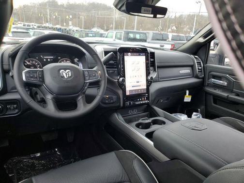 2026 RAM 2500 Laramie Crew Cab 4x4 6'4' Box